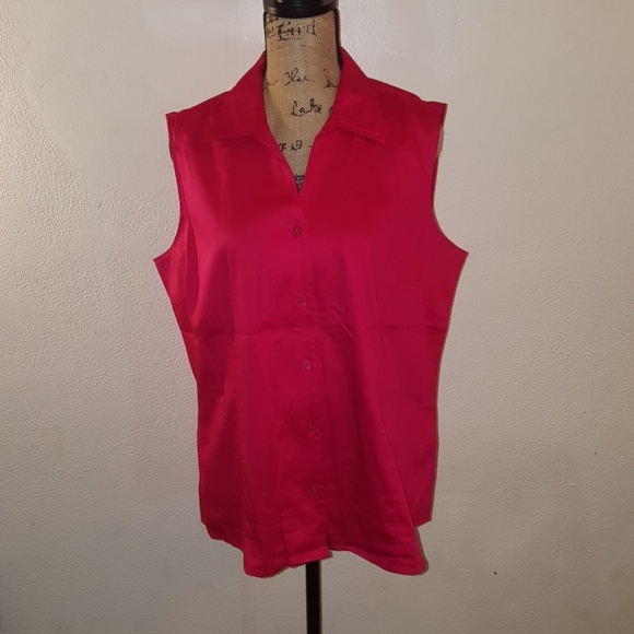 Button down stretch blouse. - Picture 2 of 4